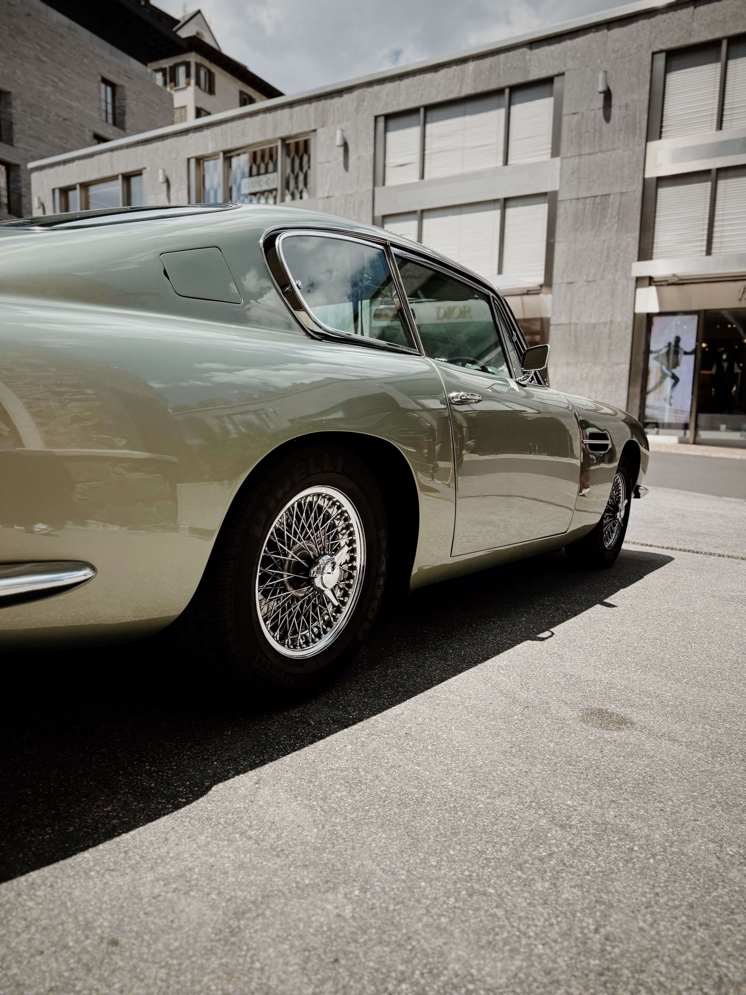 Aston Martin DB6 Superleggera
