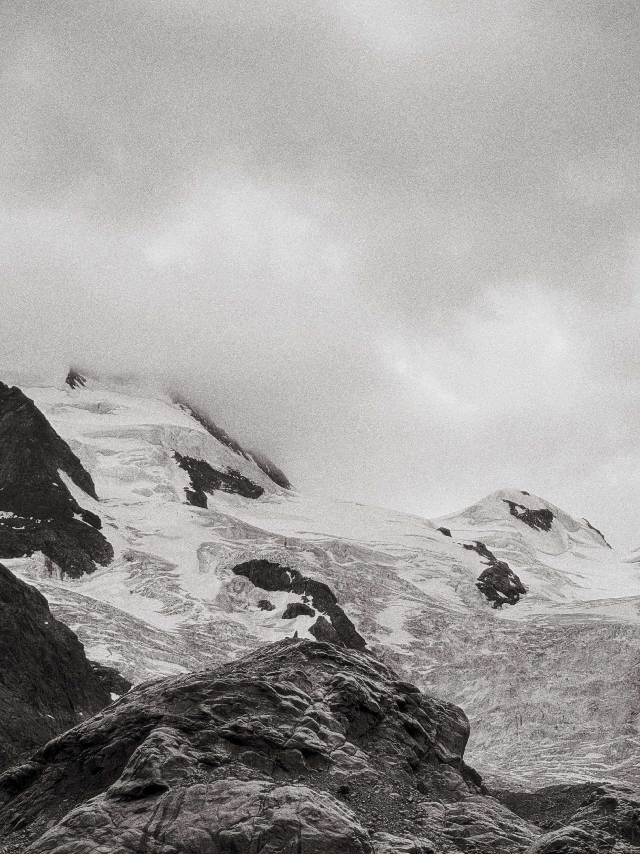 Morteratsch Glacier photographed using Leica LUX: F3.4 / ISO 50 / APO-TELYT 135MM